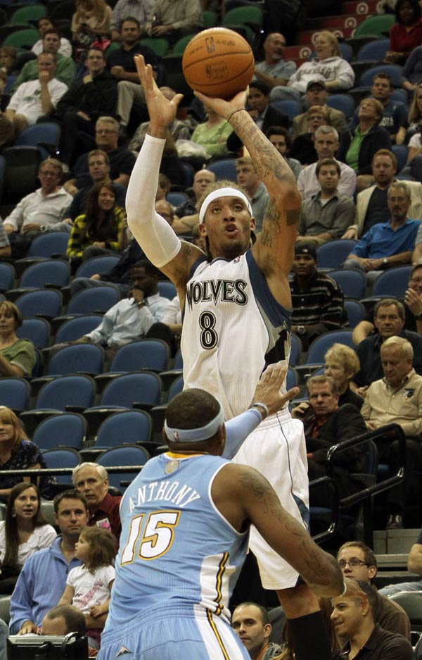 包括他的职 包括他的职