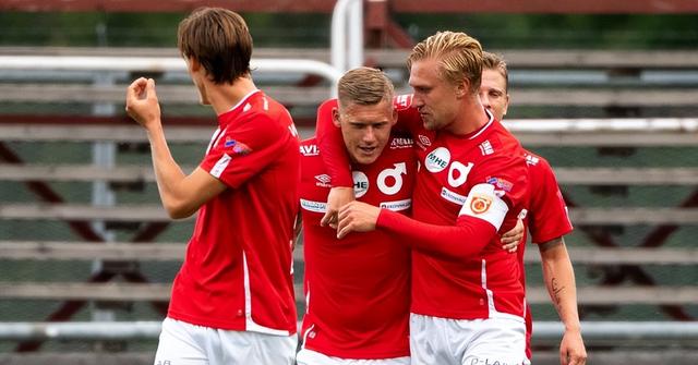 连胜背后 连胜背后