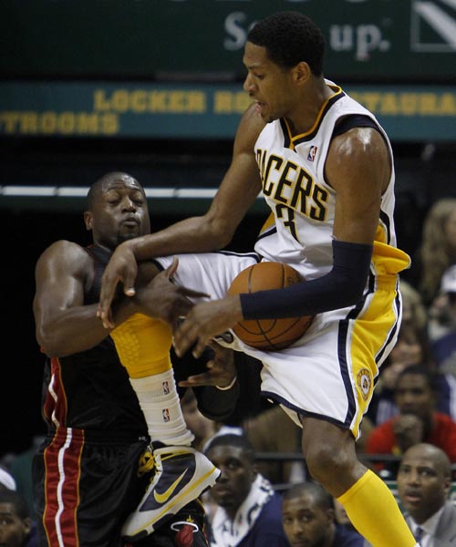 王哲林效力 王哲林效力