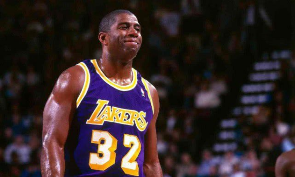 纵深冲击的 纵深冲击的