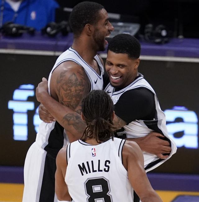 打出破防 打出破防